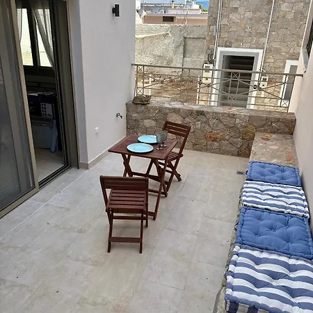 Areti 1 & Areti 2 דירה